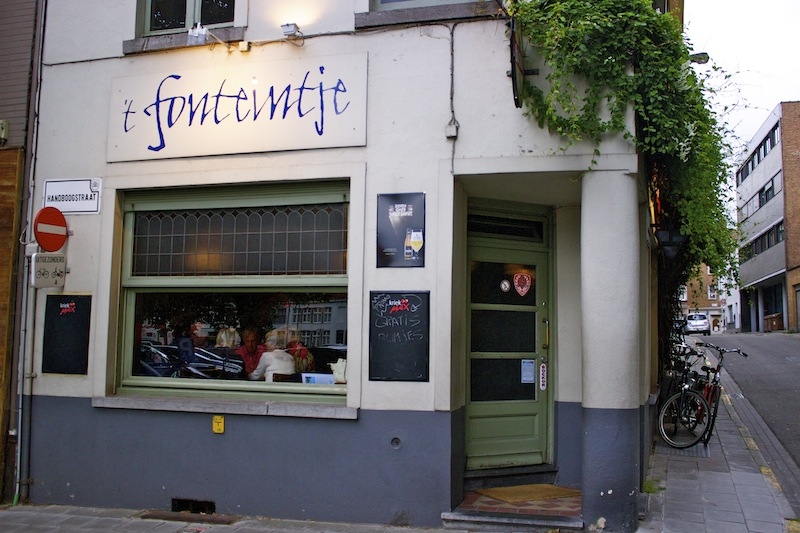 Kortrijk Beer Cafés in Kortrijk Bars in Kortrijk 15